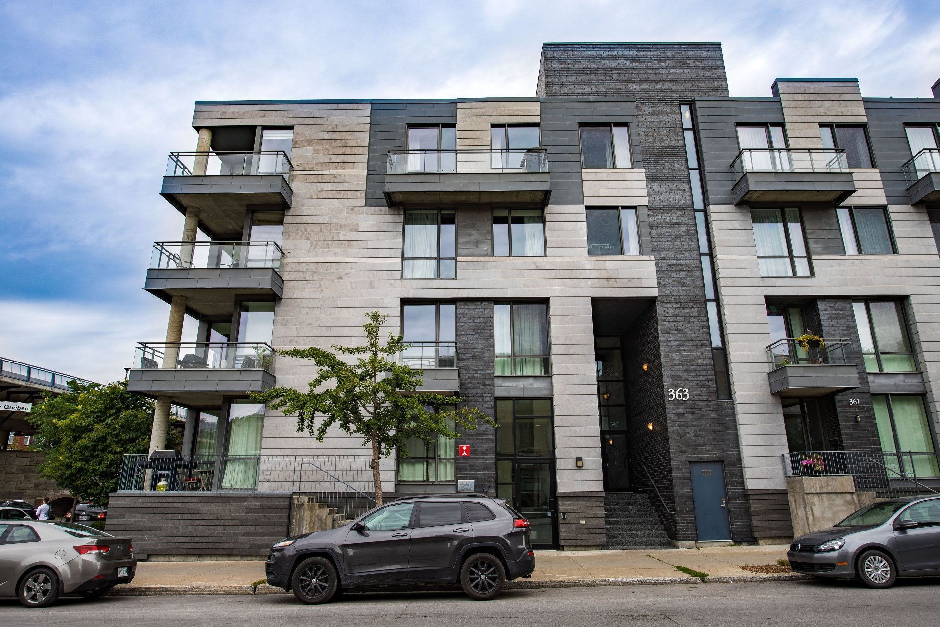 363 Rue St-Hubert (#317) — photo 1