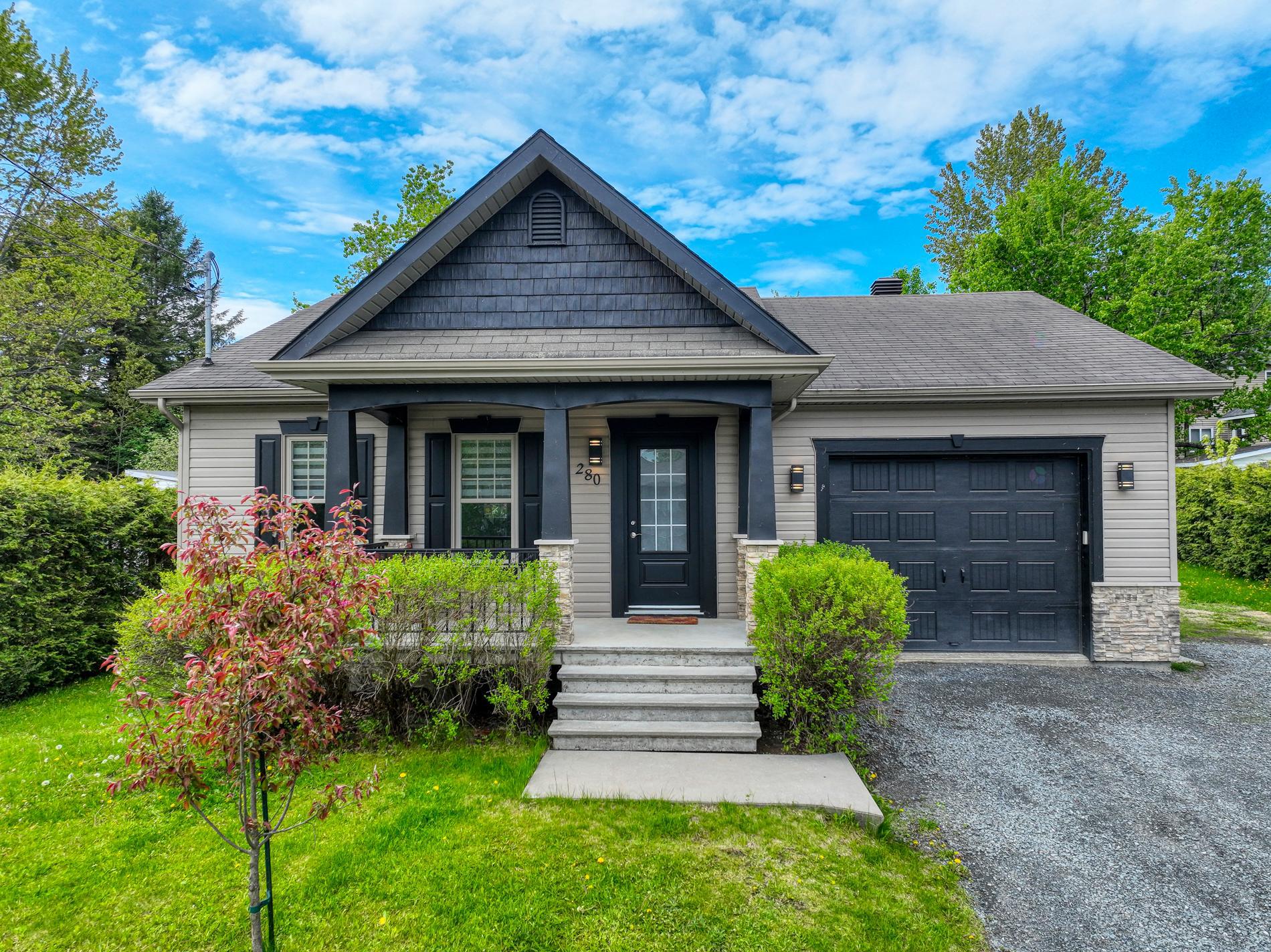 280 Rue Champagnat — photo 1