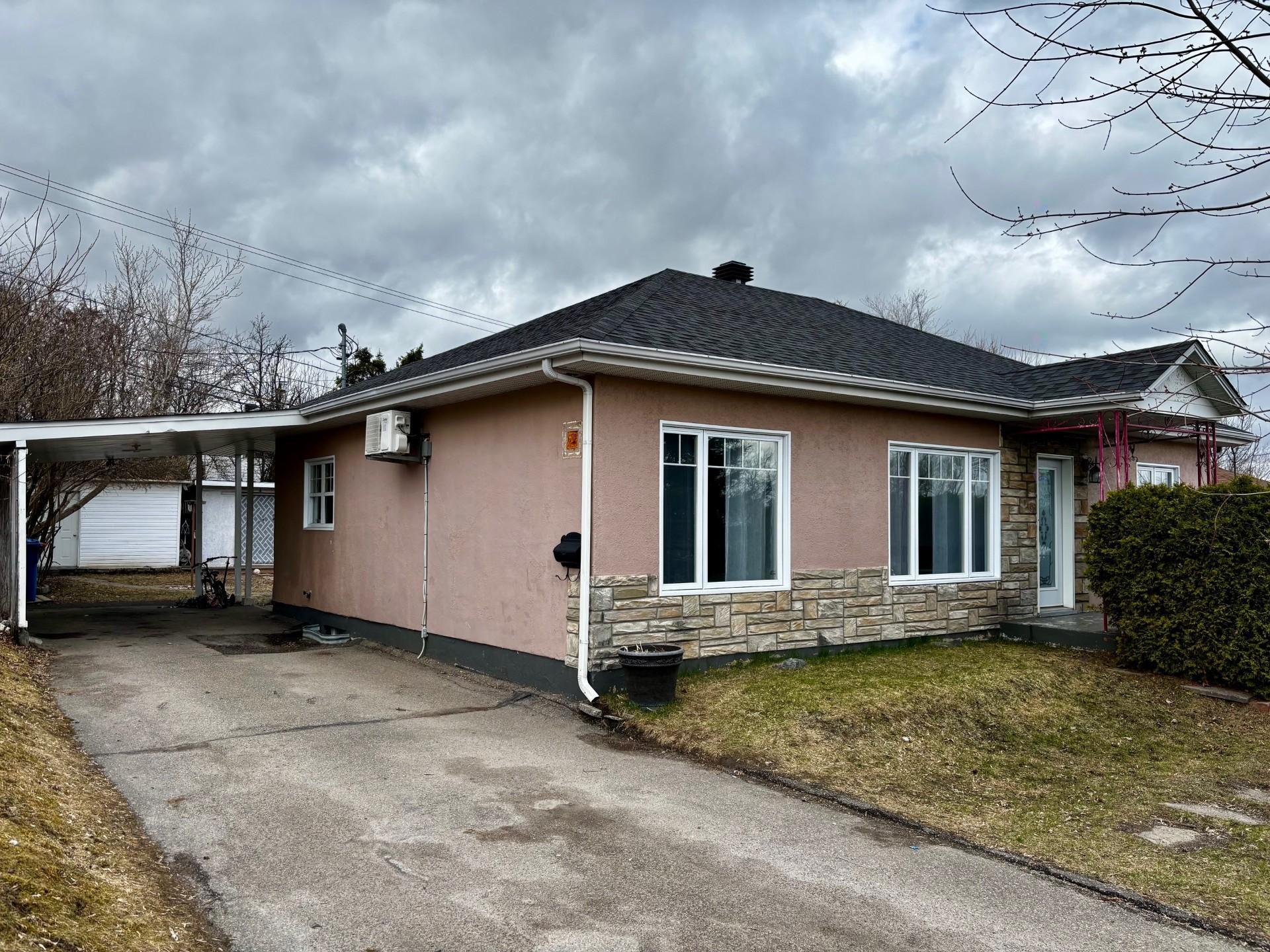 216 Rue Henri-Bourassa — photo 1