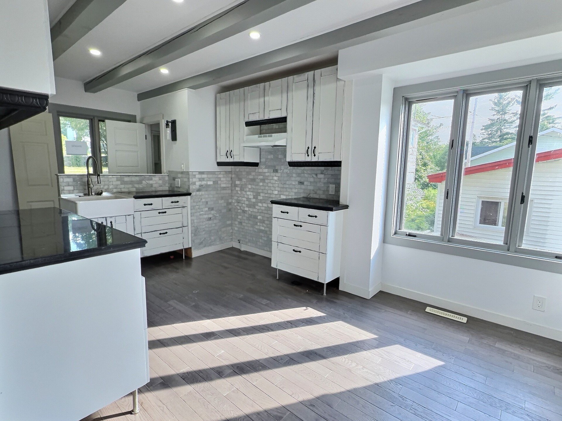 498 Rue Picard — photo 2
