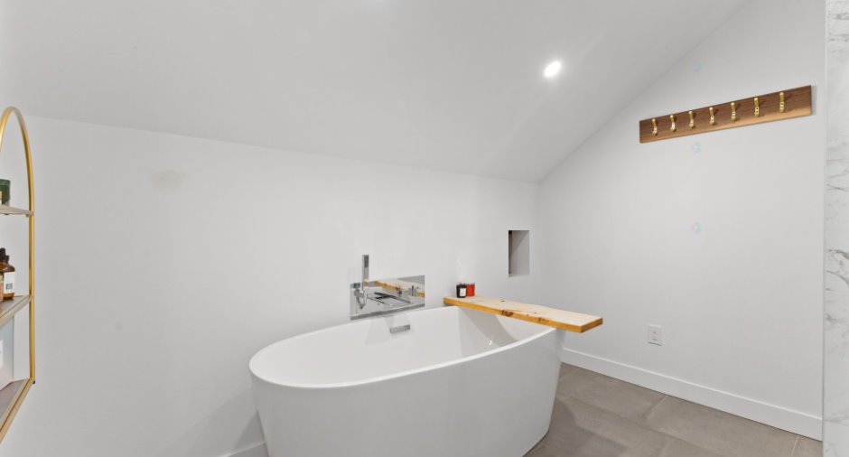 Salle de bains attenante à la CCP